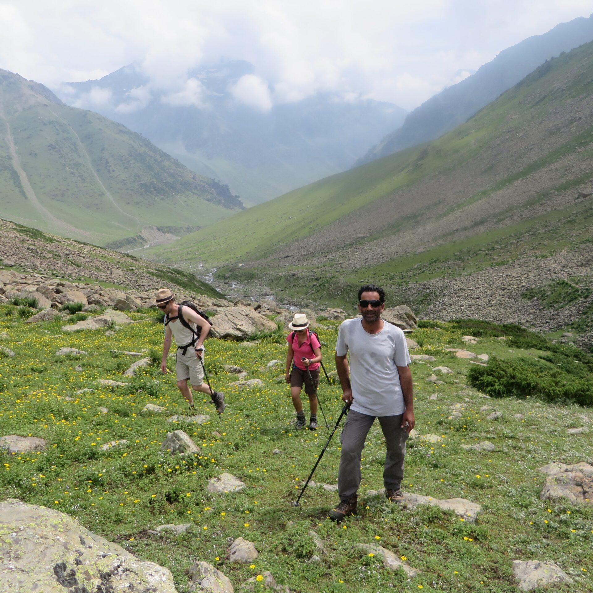 Day 6: Lidderwat - Srinagar (1585m)